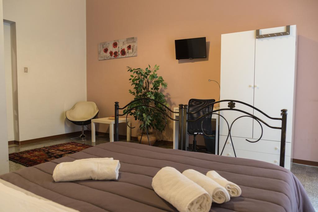 קטאניה Tra L'Etna E Il Mare B&B מראה חיצוני תמונה